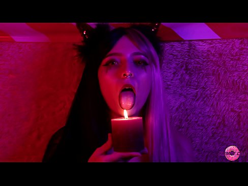 ❤️ Succubus Sexy-ren Pumada Sutsua Ahoa betetzearekin ❤️❌ Kalitatezko pornoa gugan ️❤